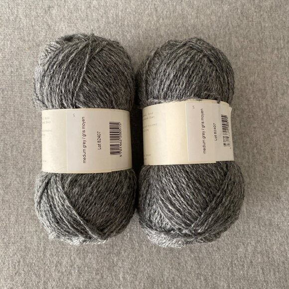 NWT Biches & Buches Le Petit Lambswool Colour Medium Grey Lot of 2 - Picture 4 of 8